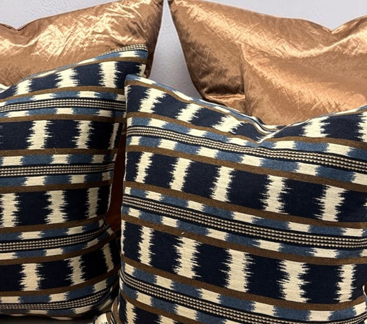 designer cushion & throw pillow in ZANDERS 007 | Cushion Story by Zanders & Co