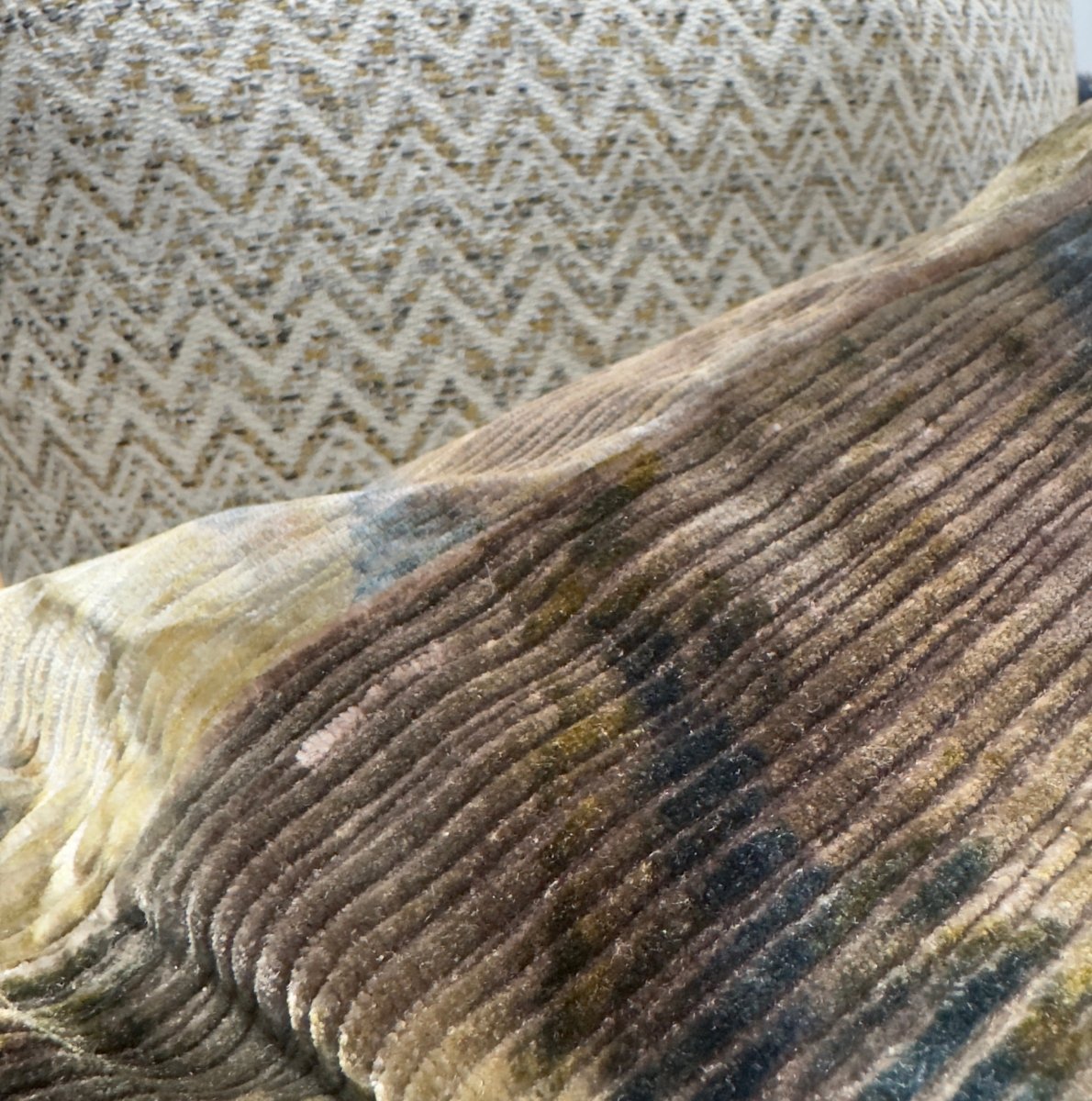 designer cushion & throw pillow in ZANDERS 010 | Cushion Story by Zanders & Co