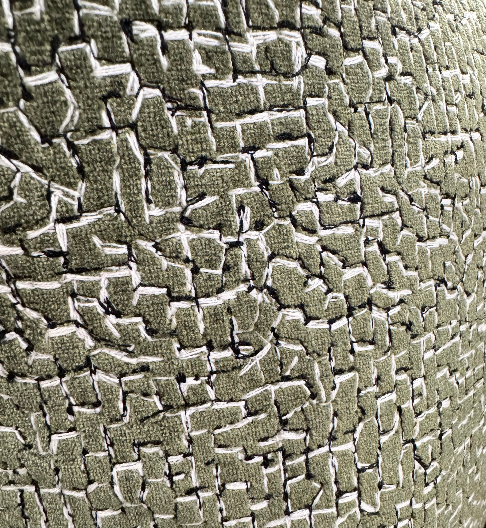 ZANDERS 016 | Cushion Story