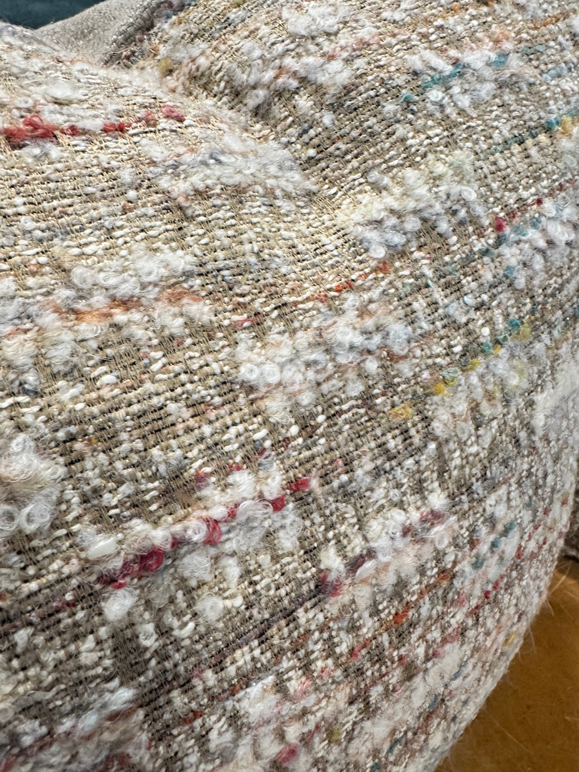 ZANDERS 012 | Cushion Story