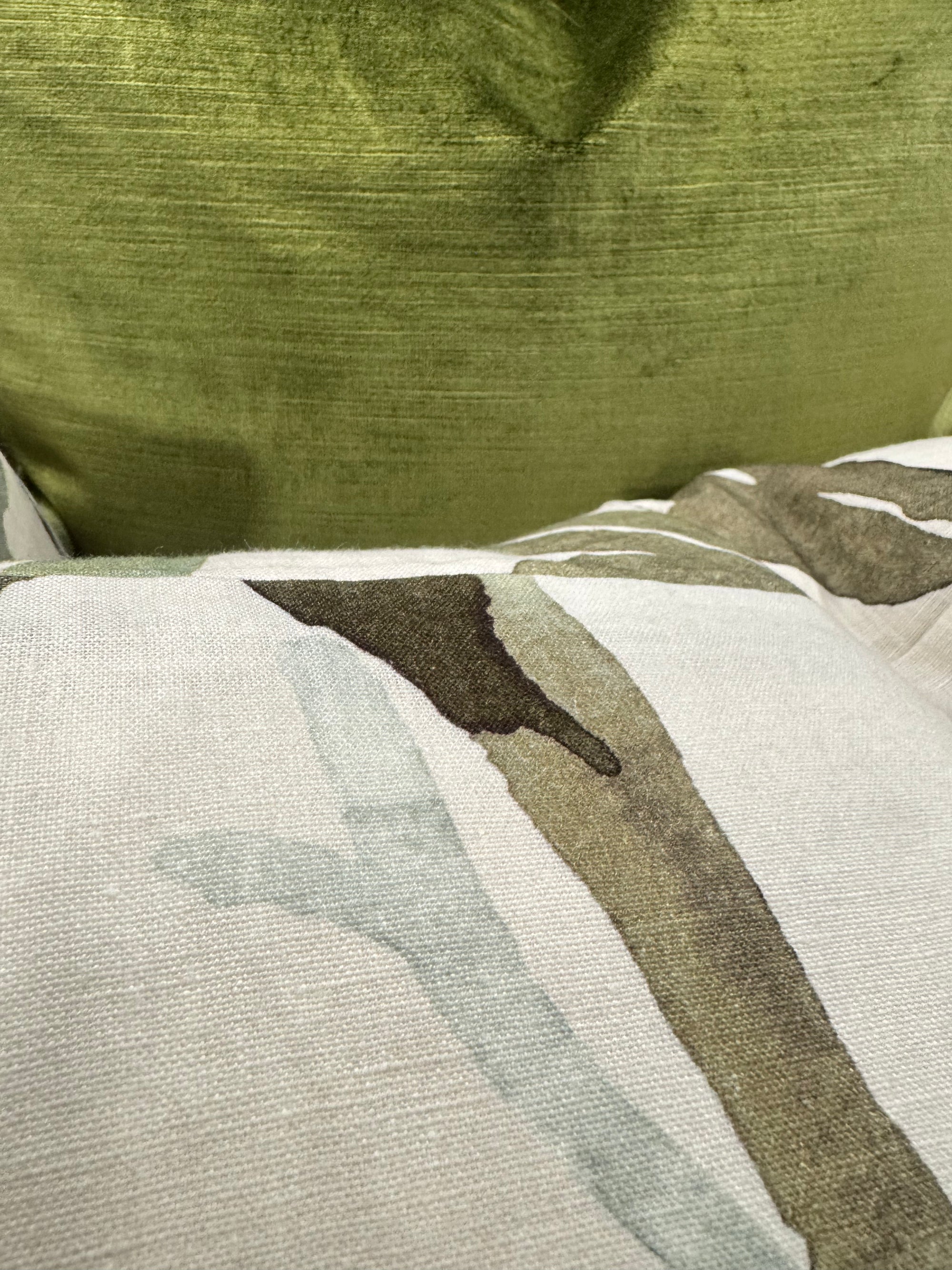 ZANDERS 023 | Cushion Story