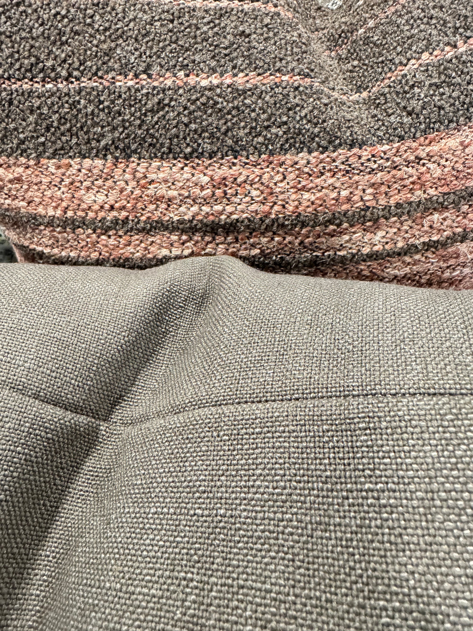 ZANDERS 024 | Cushion Story