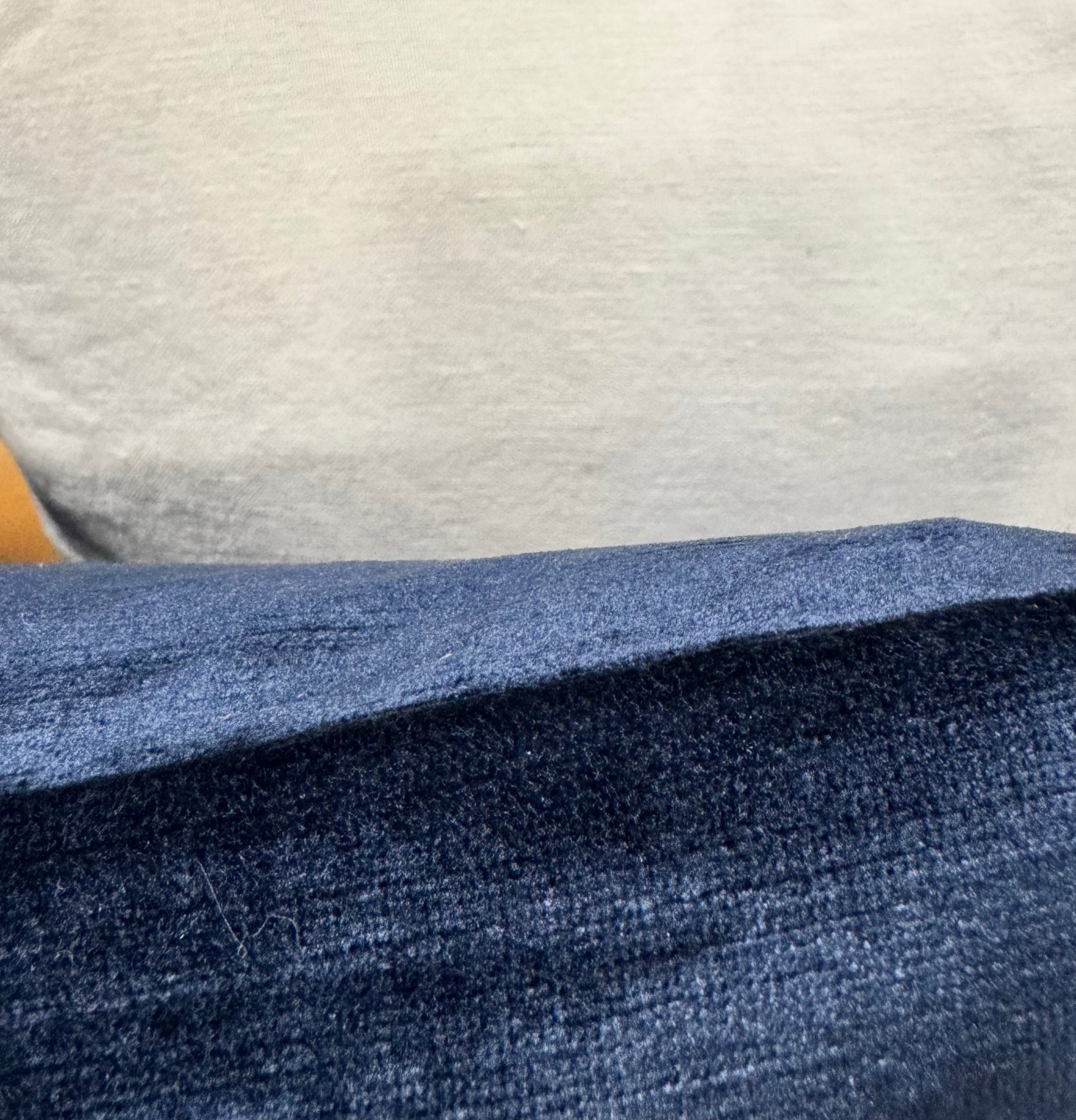 ZANDERS 002 | Cushion Story