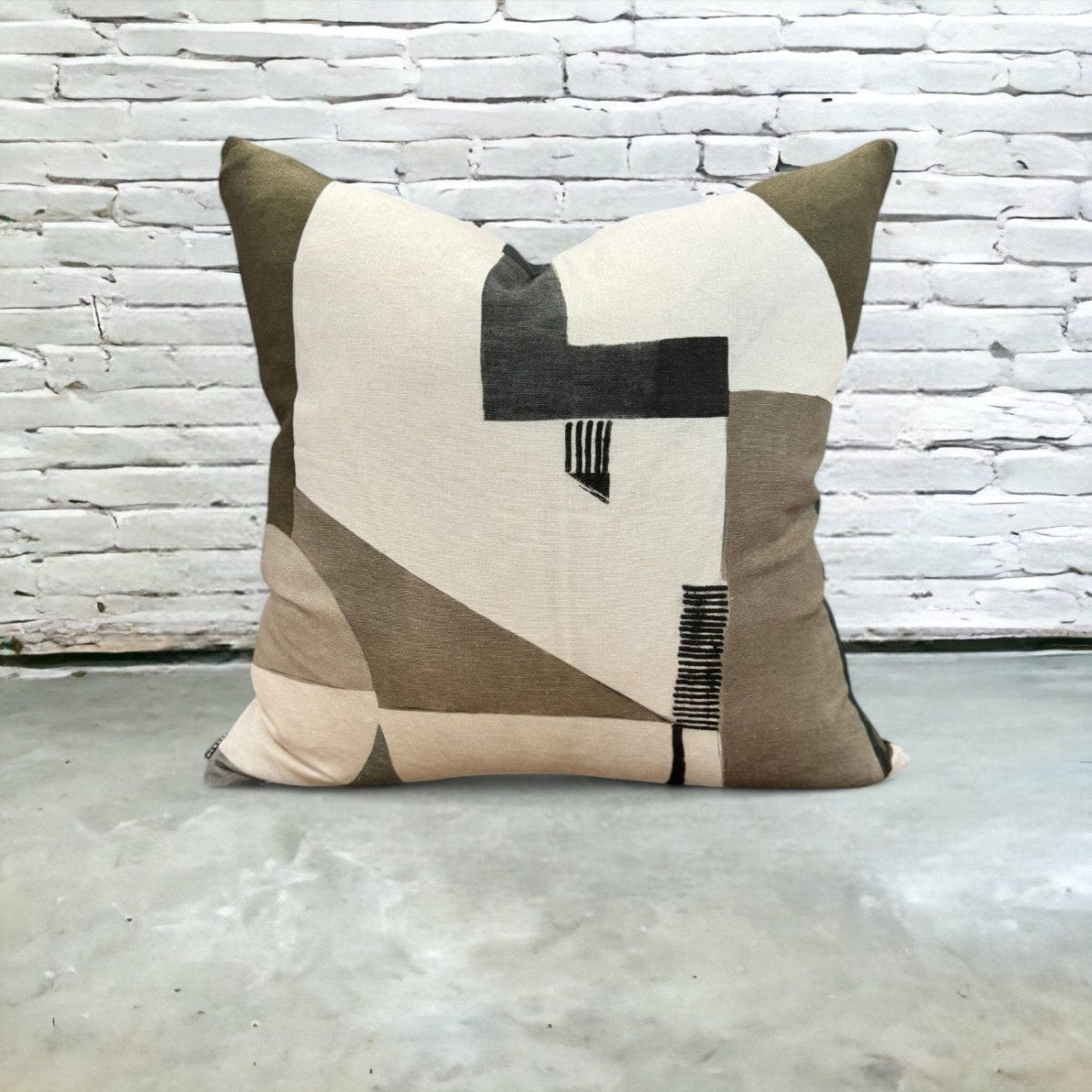 designer cushion & throw pillow in Bauhaus | Basalt by Zanders & Co