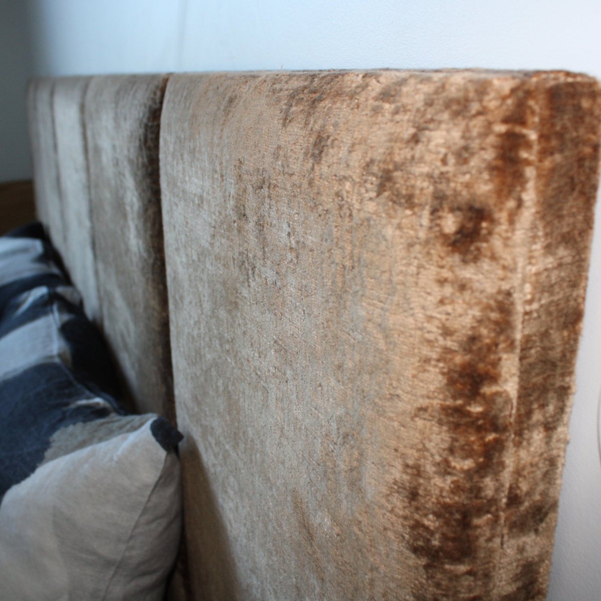 designer cushion & throw pillow in PANNELLO HEADBOARD by Zanders & Co