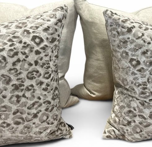 designer cushion & throw pillow in ZANDERS 007 | Cushion Story by Zanders & Co