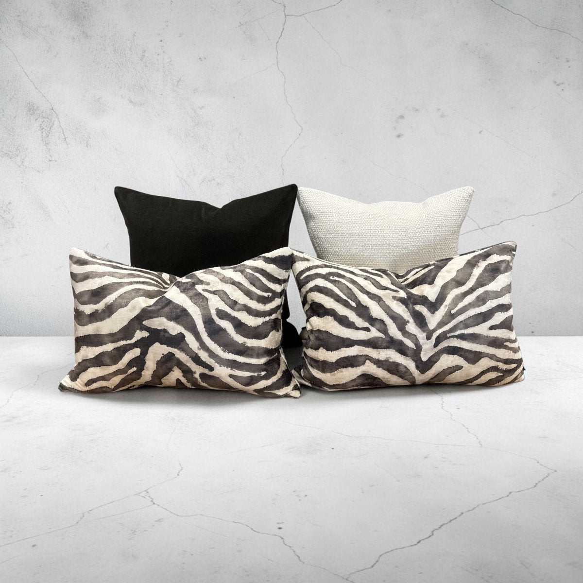 designer cushion & throw pillow in ZANDERS 017 | Cushion Story by Zanders & Co