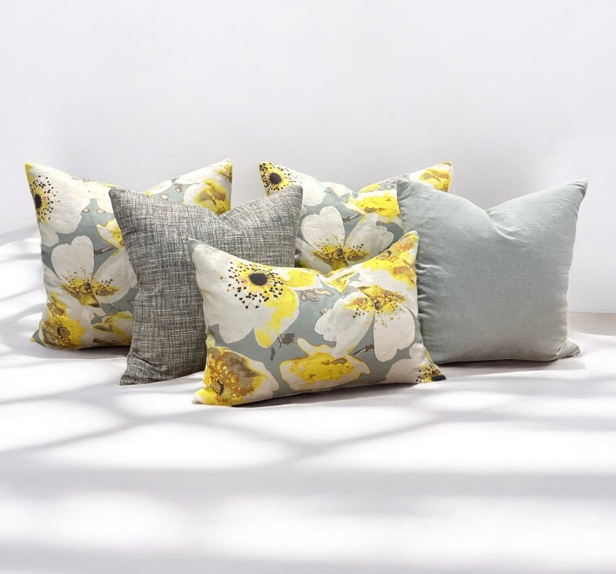 designer cushion & throw pillow in ZANDERS 021 | Cushion Story by Zanders & Co