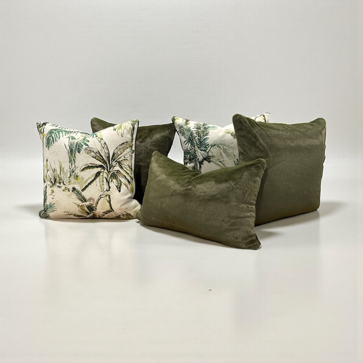 designer cushion & throw pillow in ZANDERS 023 | Cushion Story by Zanders & Co