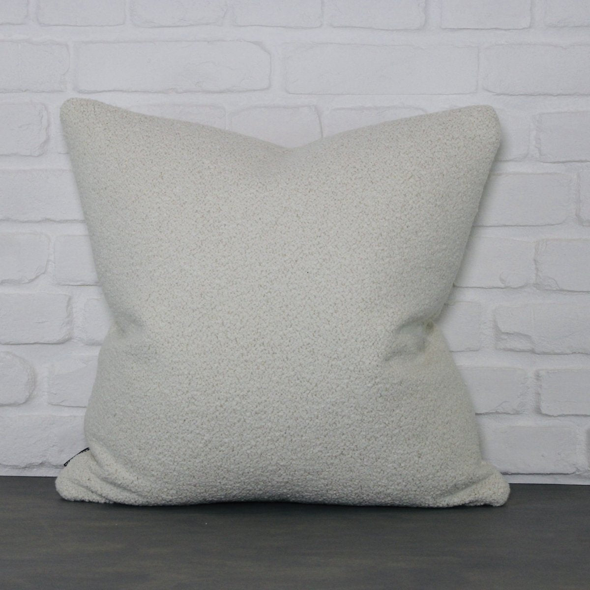 designer cushion & throw pillow in Grande Boucle | Silk Cushion by Zanders & Co