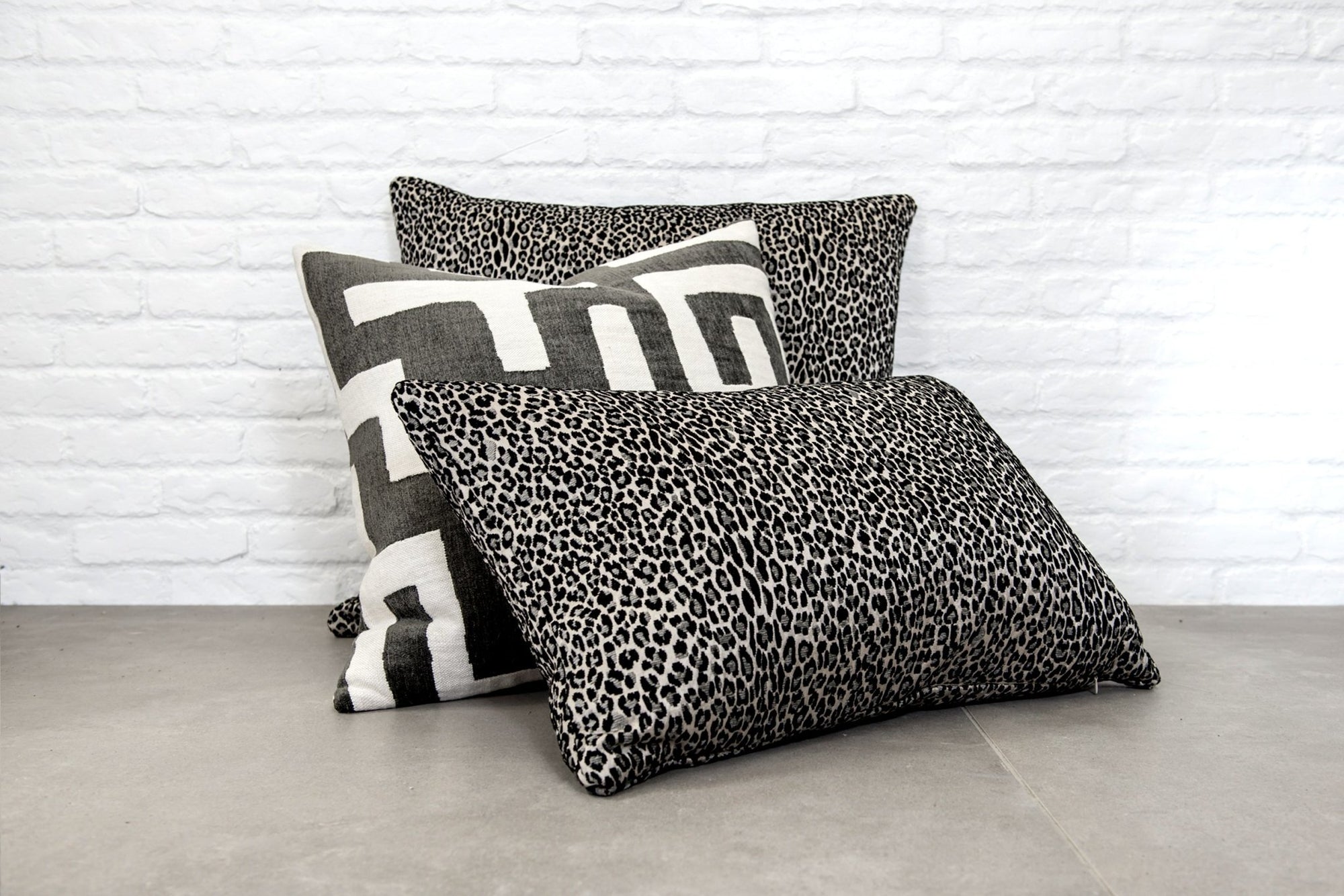 Black and white leopard hotsell print cushions