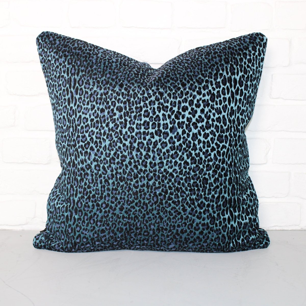 designer cushion & throw pillow in Leopardo | Sapphire by Zanders & Co