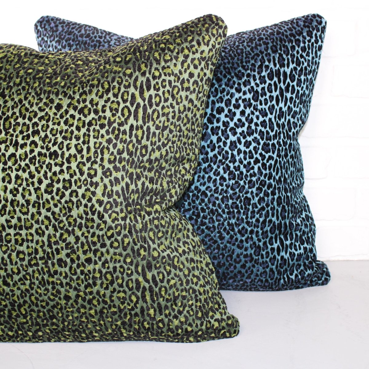designer cushion & throw pillow in Leopardo | Sapphire by Zanders & Co